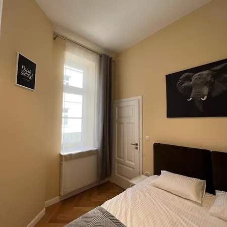 Apartament Piekna 16a * Варшава